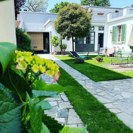 Alojamento de Acomodação e Pequeno-almoço Casa Emma 3*