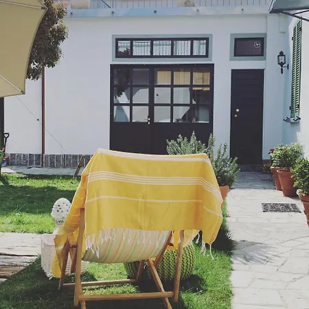 Casa Emma 사론노